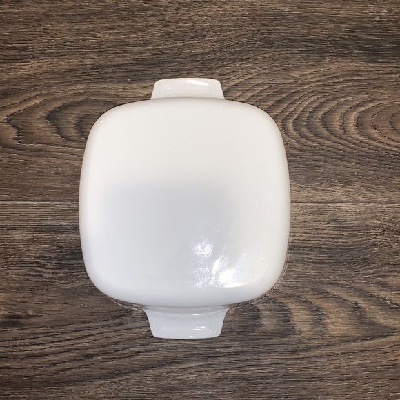 Corningware 1qt cookware - Picture 2 of 2